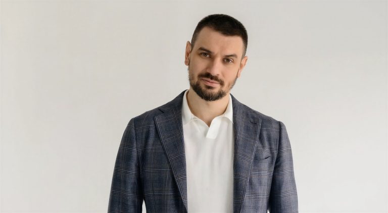 Yury Akinin, Founder of AVELIN AI